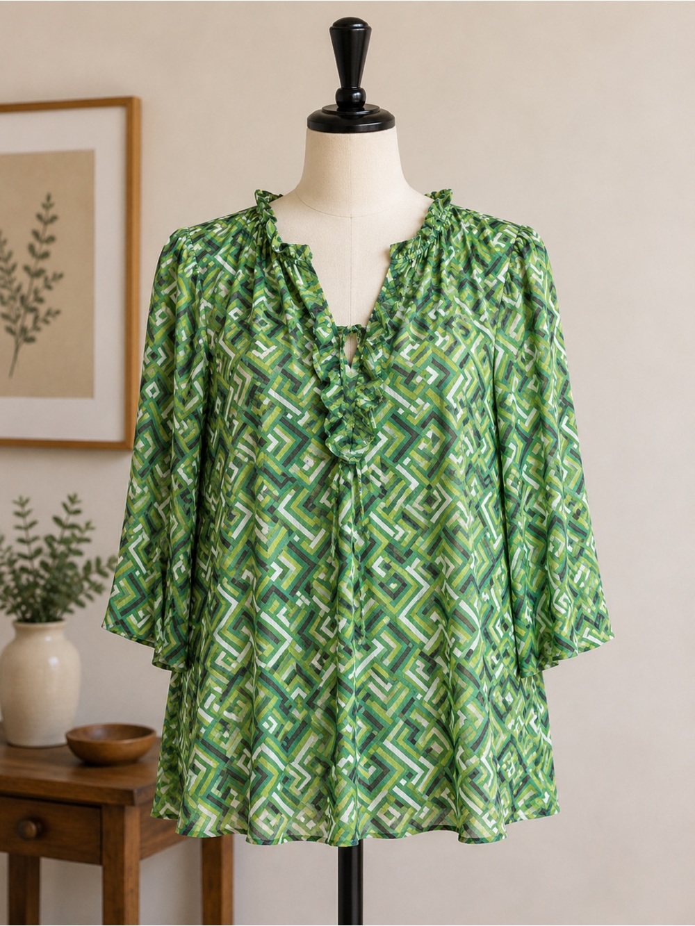 Olivia & Martin Green Geometric Ruffle Tunic Blouse Women’s Small NWOT BOHO